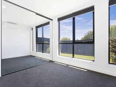 2 / 25 Kenilworth Street, Reservoir