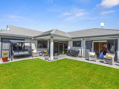 40 Mary Huse Grove, Manor Park