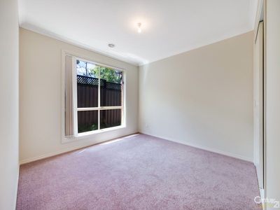 21 Botham Crescent, Pakenham