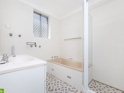 2 / 11 Reserve Street, West Wollongong