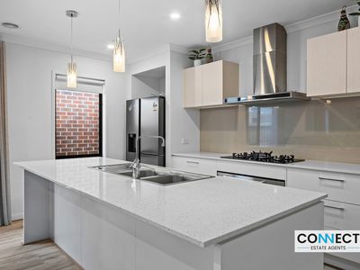 21 Dewhurst Circuit, Cranbourne East
