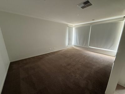 4 Gulf Road, Point Cook