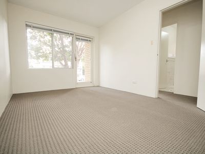 2 / 7 Martin Place, Mortdale