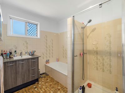 8 Drewery Street, Wilsonton