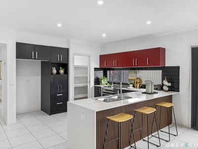 8 Magpie Street, Brookfield