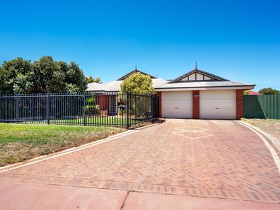 2 Osmetti Drive, Somerville