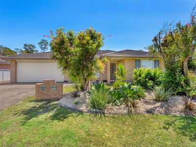 1 / 64 Amanda Crescent, Forster