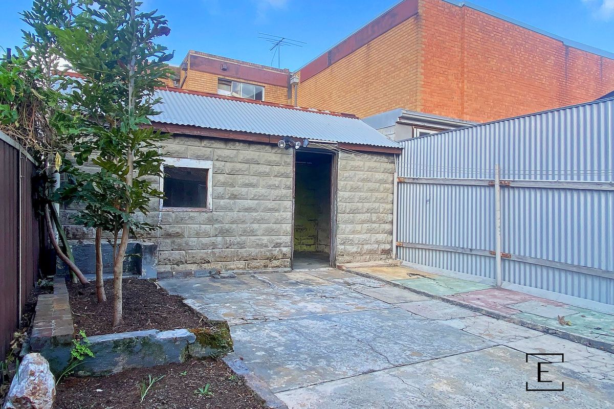 25 Hilly Street, Mortlake