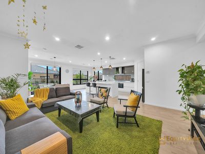 9 Huron Road, Manor Lakes