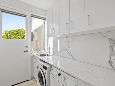 4 Crowther Place, Curtin