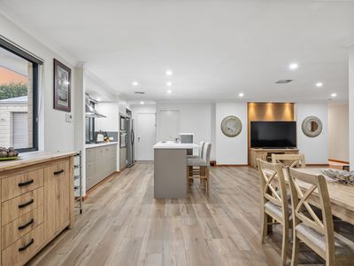 19 Lombadina Parade, Secret Harbour