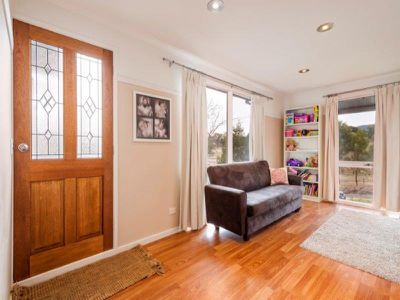 56 Washington Lane, Woodend