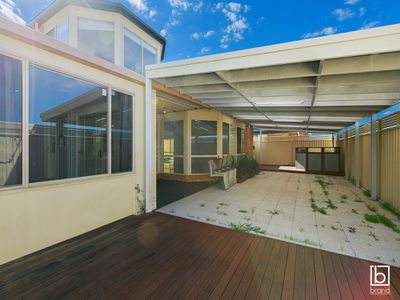 50 Piper Drive, Hamlyn Terrace