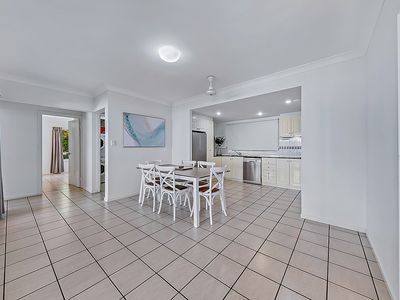 11 / 18 Golden Orchid Drive, Airlie Beach