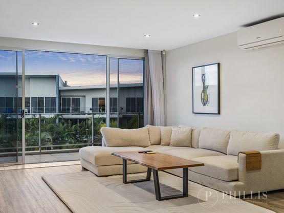 2406 / 2 Activa Way, Hope Island
