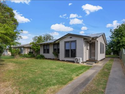 10 Manley Crescent, Wangaratta