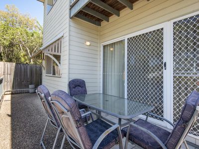 Unit 1 / 25 Miriam St, Holland Park West