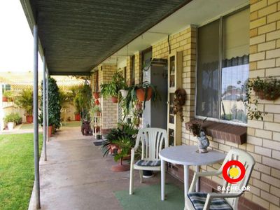 15 Armona Avenue, Para Vista