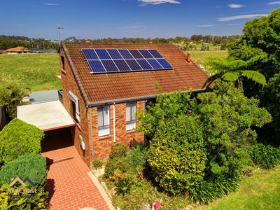 35 Hope Street, Red Head