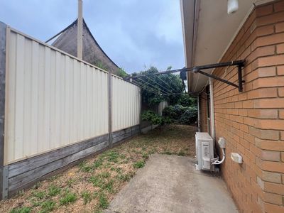 2 / 12 Deutgam Street, Werribee