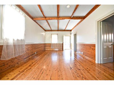 43 Sterling Street, Dubbo