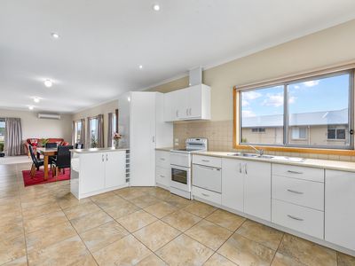 11 Linnell Drive, Beachport