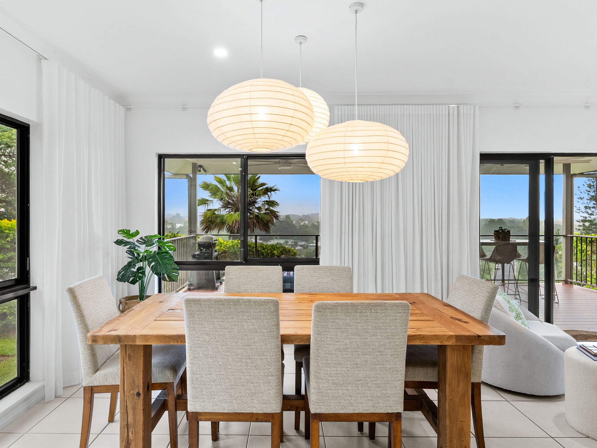 18 Travolta Close, White Rock