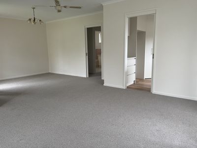 5 / 2 Vivian Street, Belmont