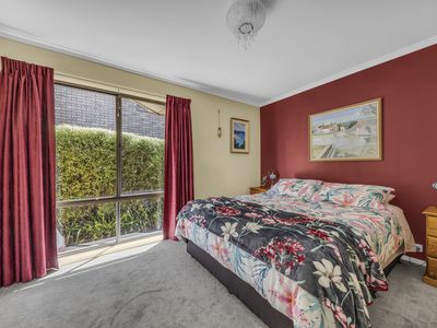 10 Telopea Crescent, Tura Beach