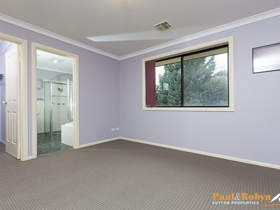 22 Dillwynia Crescent, Jerrabomberra