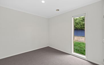 5 Strahan Cl, Berwick