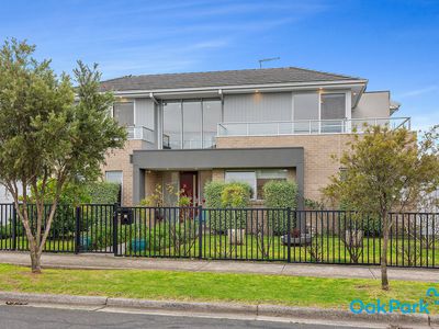 40 Snell Grove, Pascoe Vale