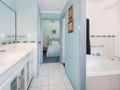 1781 Tourist Road, Robertson