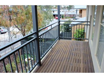 10 Wisteria Court, Flora Hill