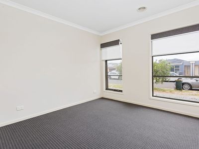 48 Chapman Drive, Wyndham Vale