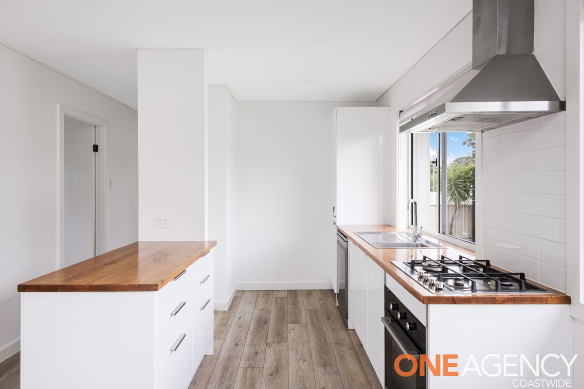 2A Clare Crescent, Berkeley Vale