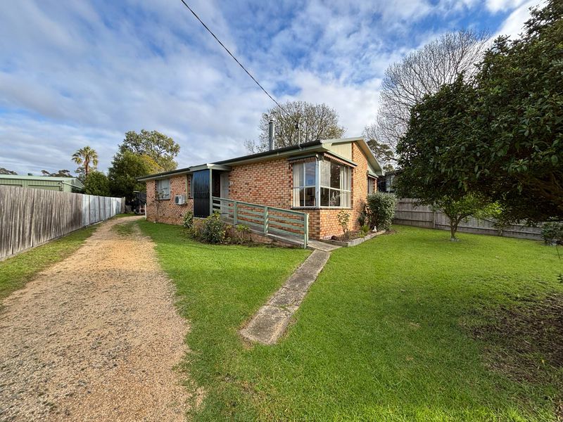75 Mirrabooka Road, Mallacoota