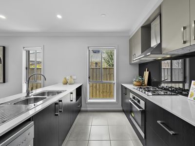 6 Elgata Way, Werribee