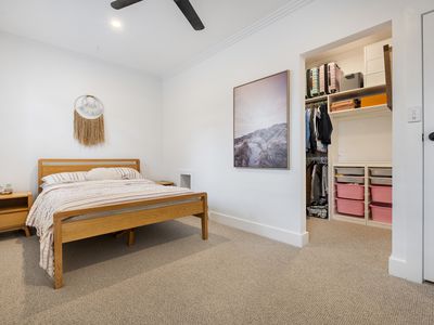10 Broadway, South Brighton