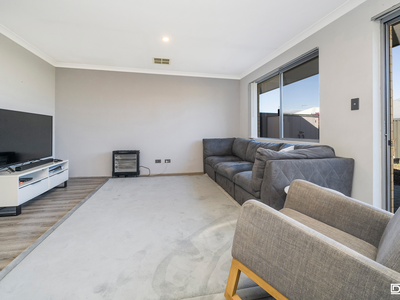16 Wistow Drive, Aveley