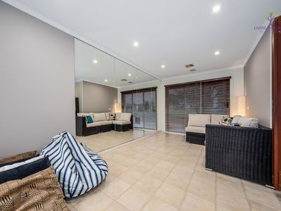 26 James Cook Drive, Truganina