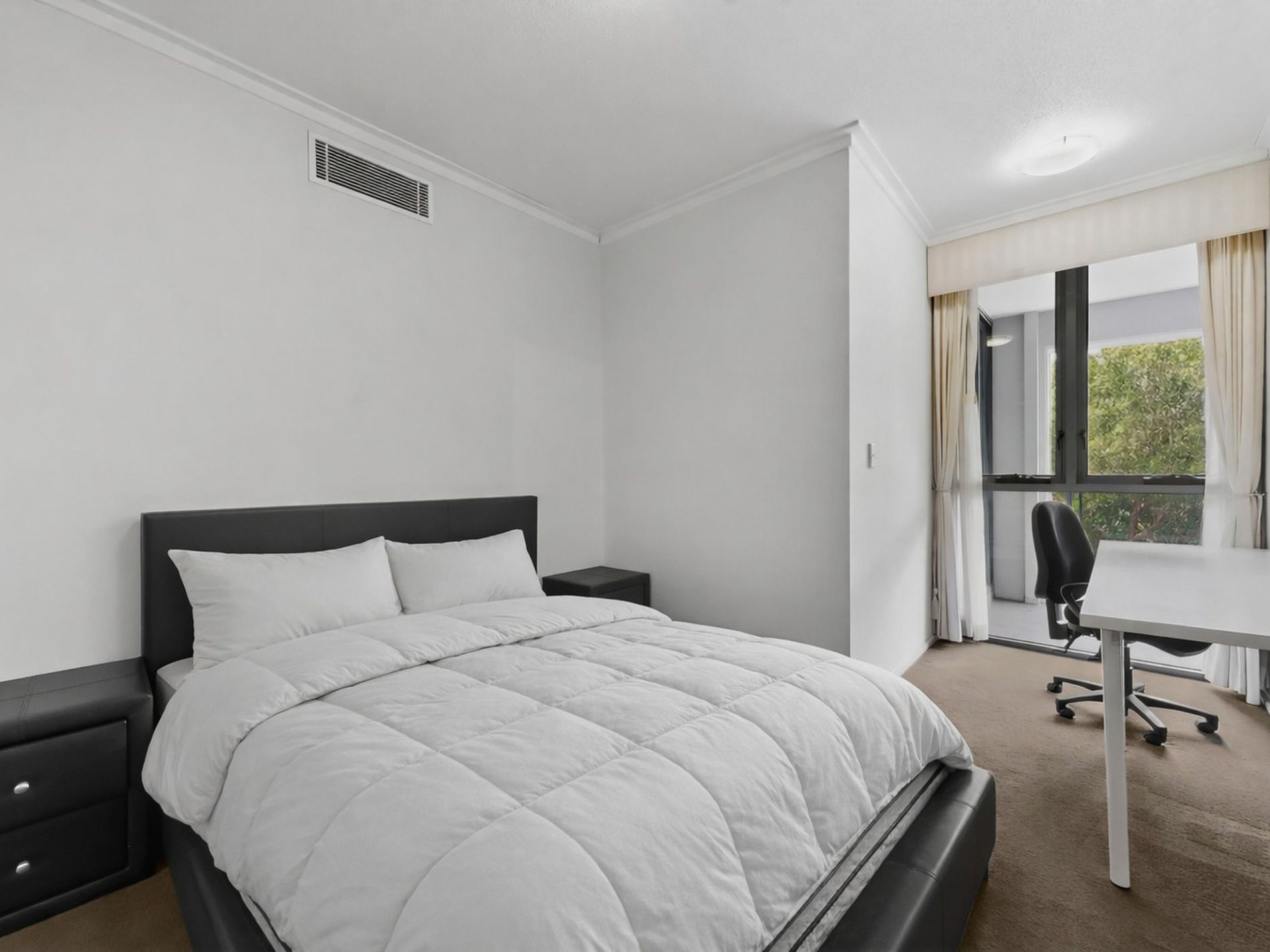 2302 / 186 Grey Street, South Brisbane