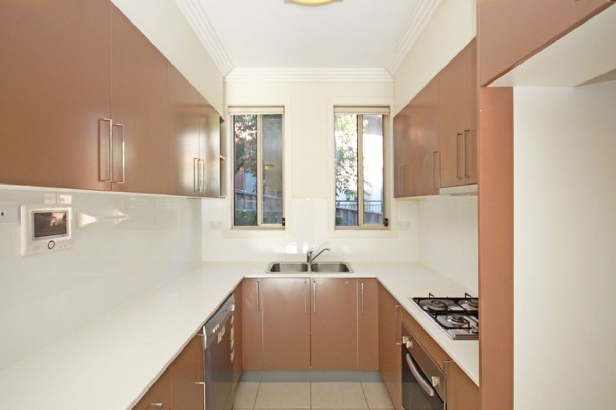2 / 12 Sophie Street, Telopea