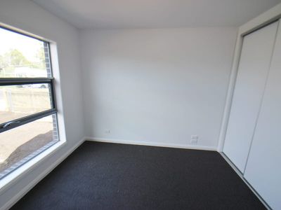 6A Nagle Drive, Belmont