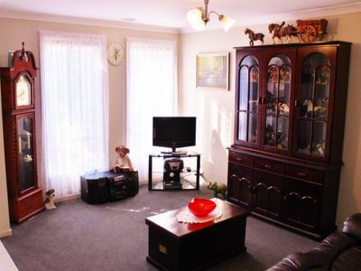 26 Caulfield Drive, Ascot
