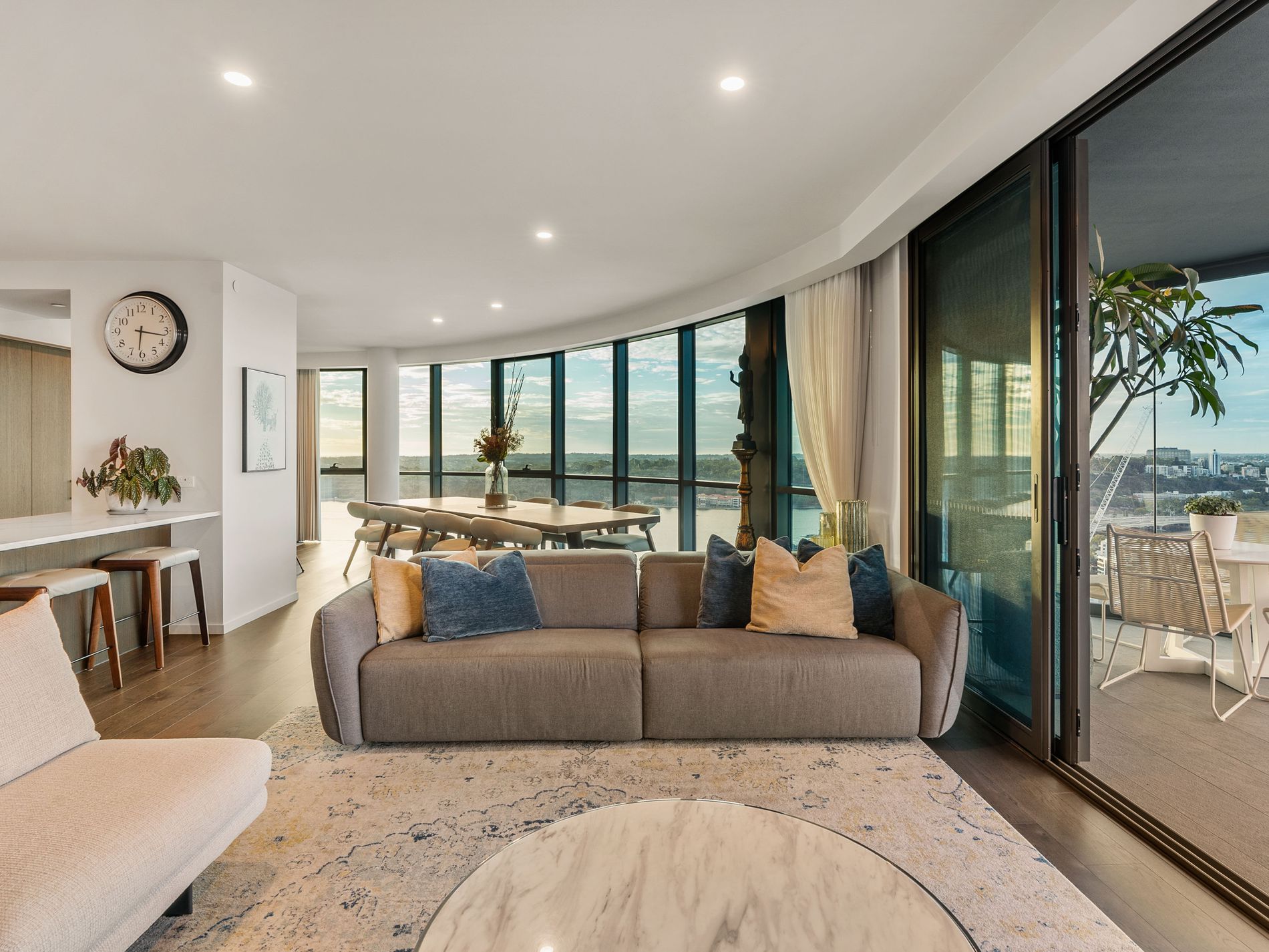 3303 / 99 Mill Point Road, South Perth