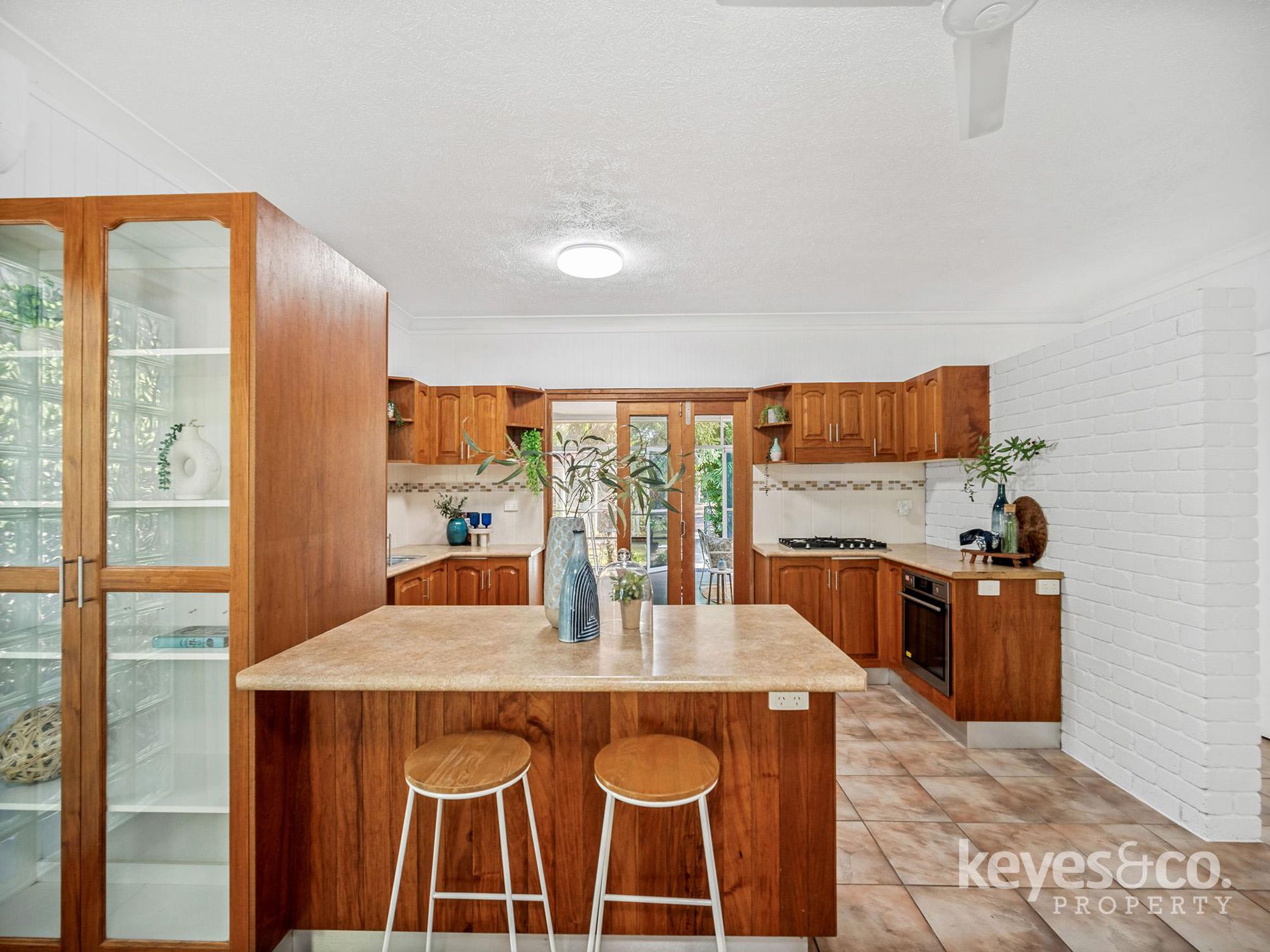 24 Alligator Creek Road, Alligator Creek