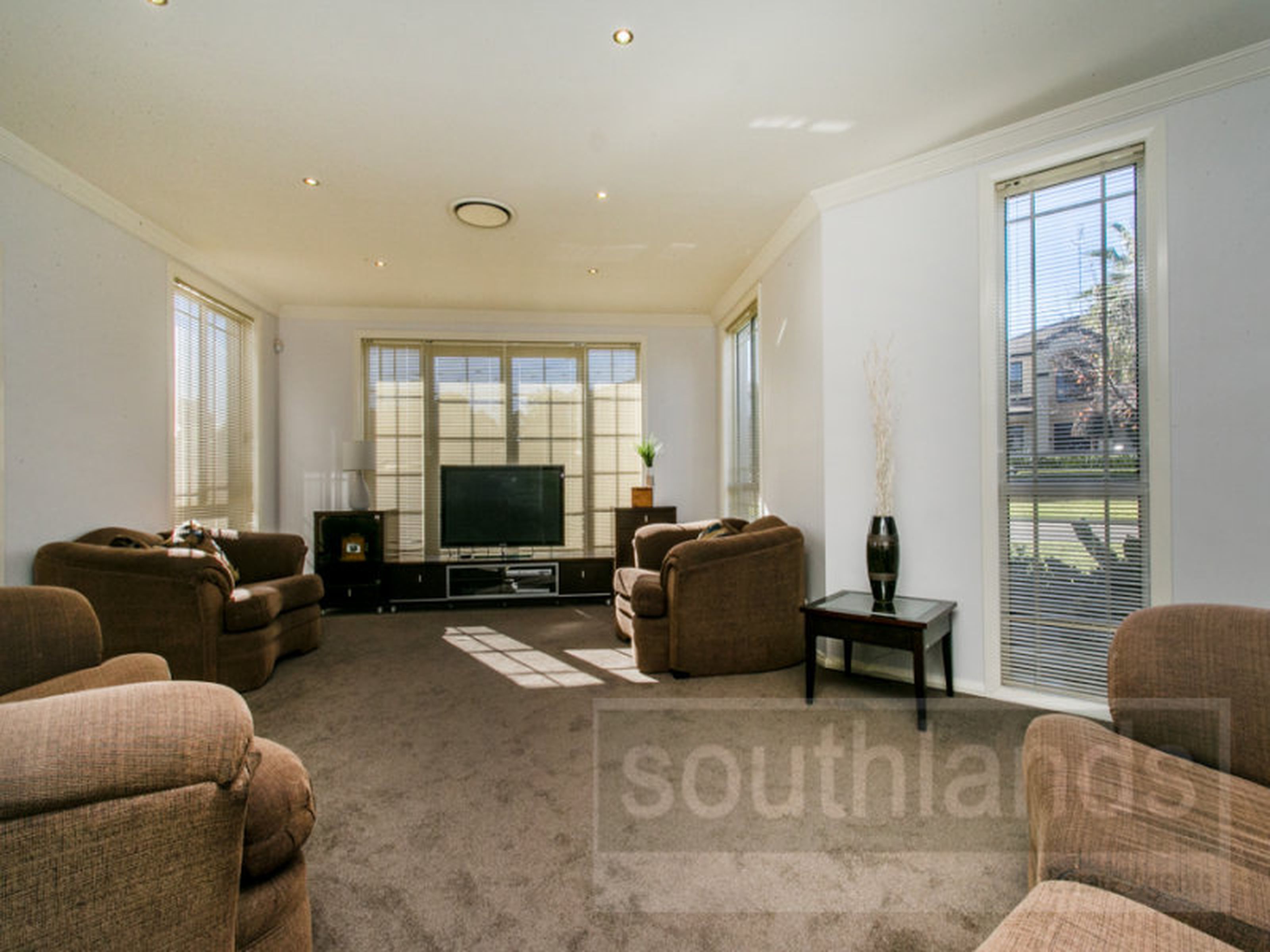 9 Torquay Tce, GLENMORE PARK