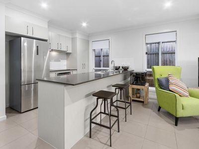 1 / 33 Mclachlan Circuit, Willow Vale