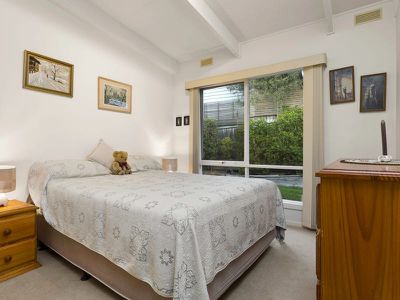 8 Henry Street, Blairgowrie